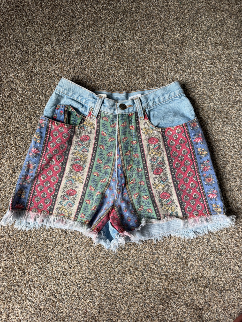 Vintage Boho Floral Denim Fringe Shorts - Multicolor